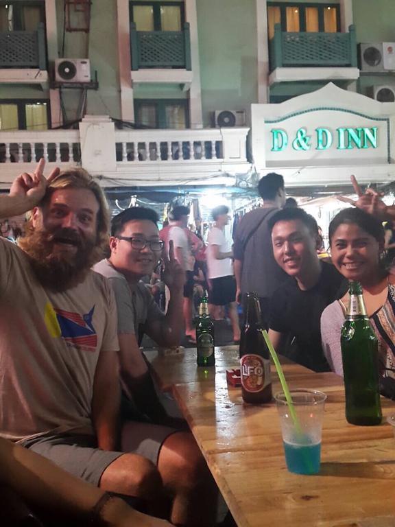 Mellow Fellow Hostel Bangkok Exterior foto