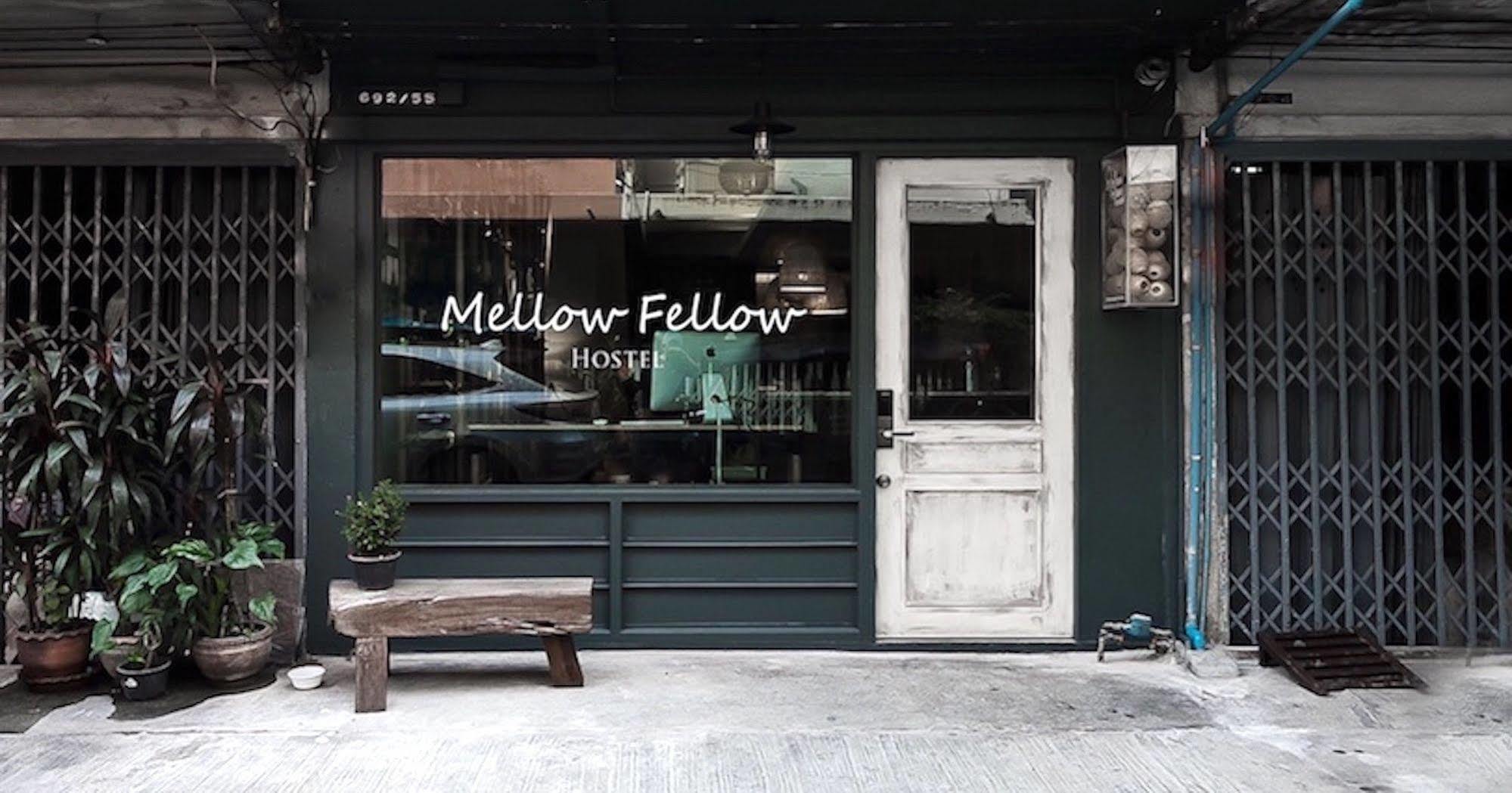 Mellow Fellow Hostel Bangkok Exterior foto